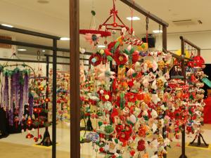 市民センター　つるし雛