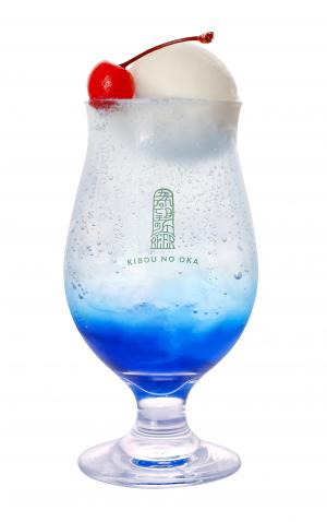 夜空煌めくクリームソーダ